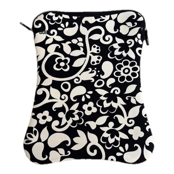 Built Laptop Sleeve 15” x 11” Black Floral Neoprene Pink Lining - Picture 1 of 4